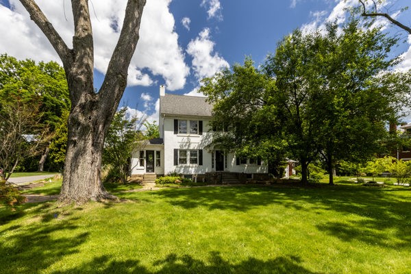 211 Belmont Rd