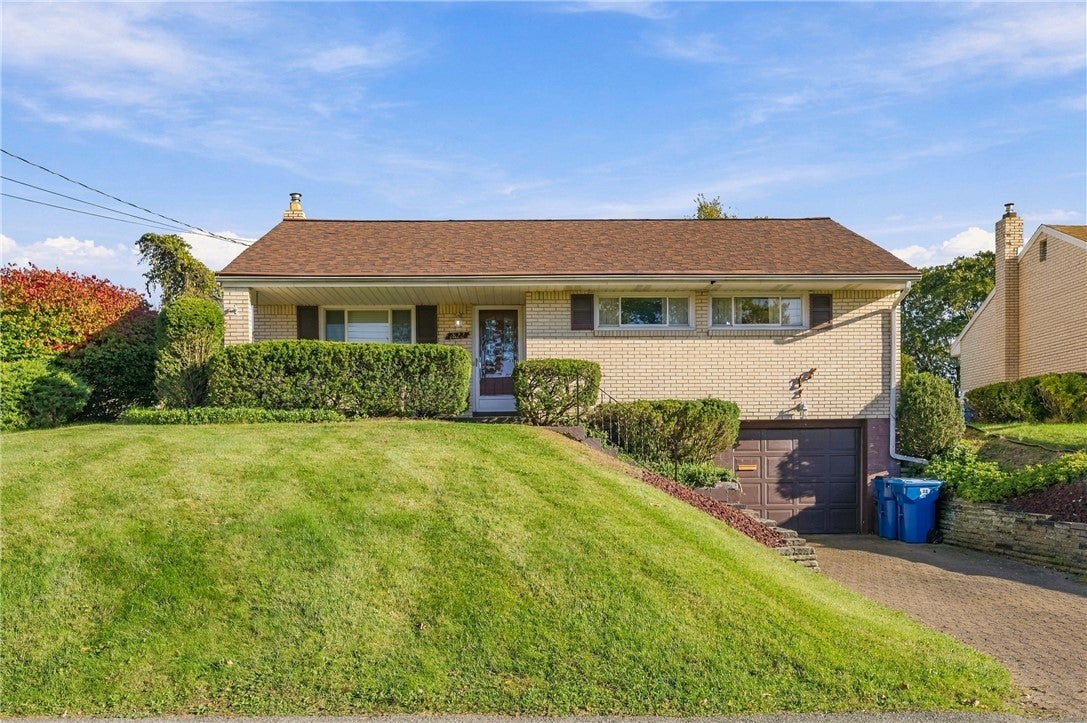 1822 Outlook Dr