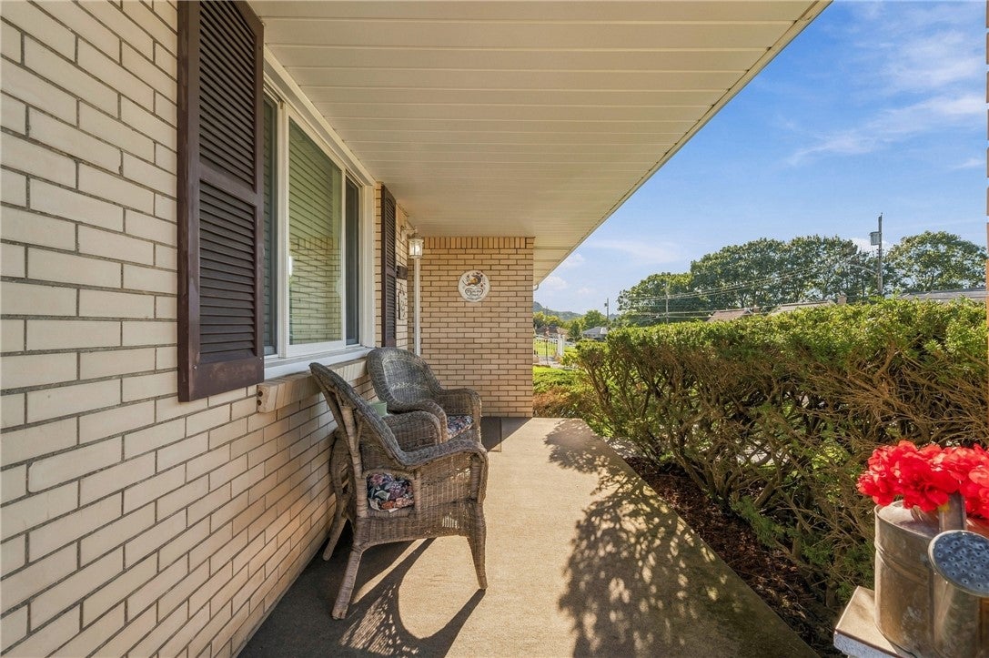 1822 Outlook Dr