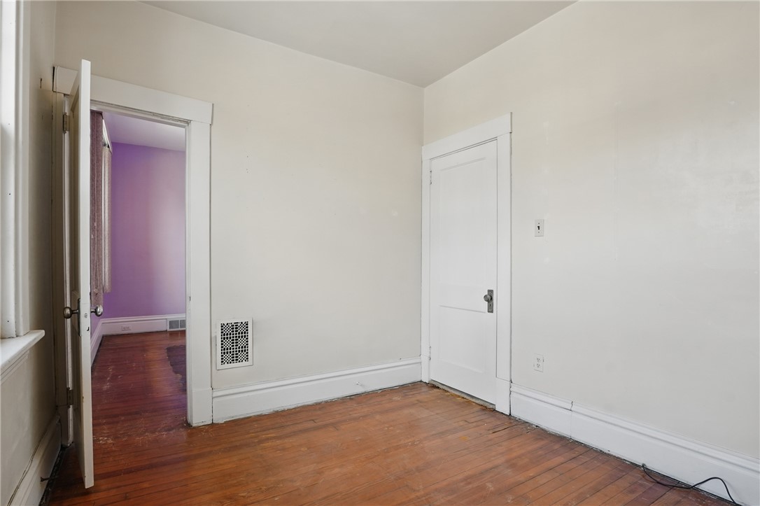 Dormont, Pennsylvania 15216, United States, 4 Bedrooms Bedrooms, ,1 BathroomBathrooms,Residential,Contingent,111238