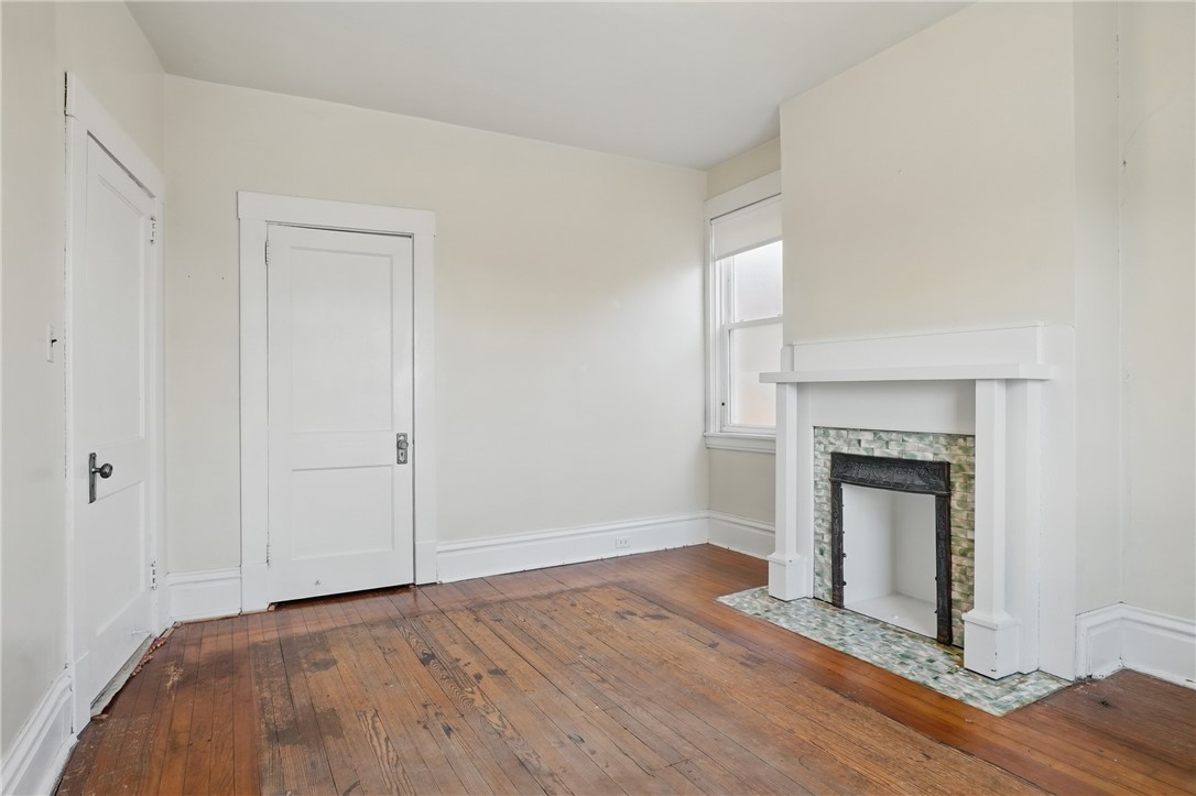 Dormont, Pennsylvania 15216, United States, 4 Bedrooms Bedrooms, ,1 BathroomBathrooms,Residential,Contingent,111238