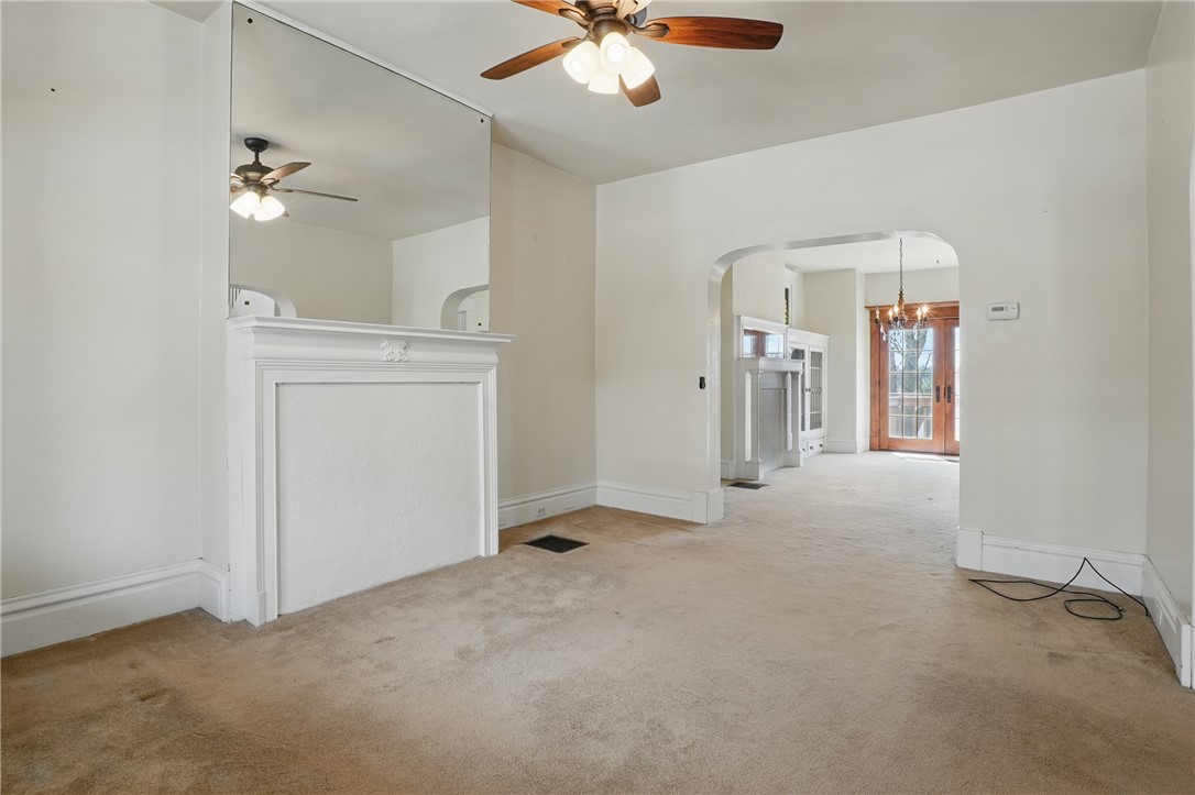 Dormont, Pennsylvania 15216, United States, 4 Bedrooms Bedrooms, ,1 BathroomBathrooms,Residential,Contingent,111238