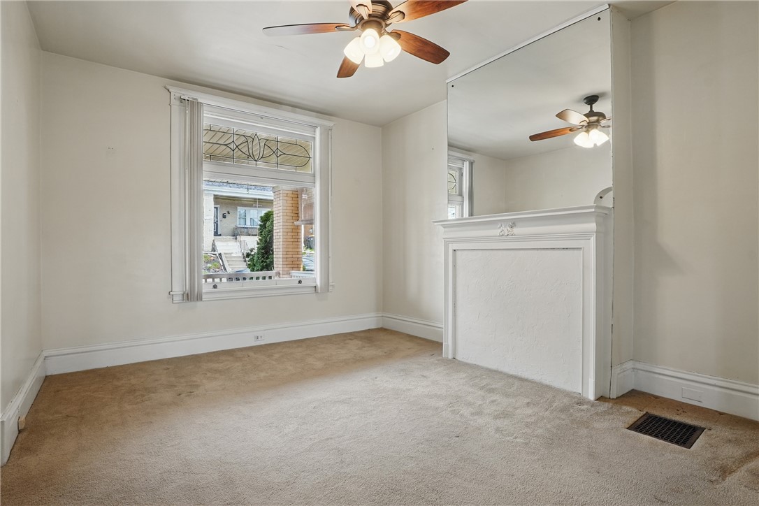 Dormont, Pennsylvania 15216, United States, 4 Bedrooms Bedrooms, ,1 BathroomBathrooms,Residential,Contingent,111238