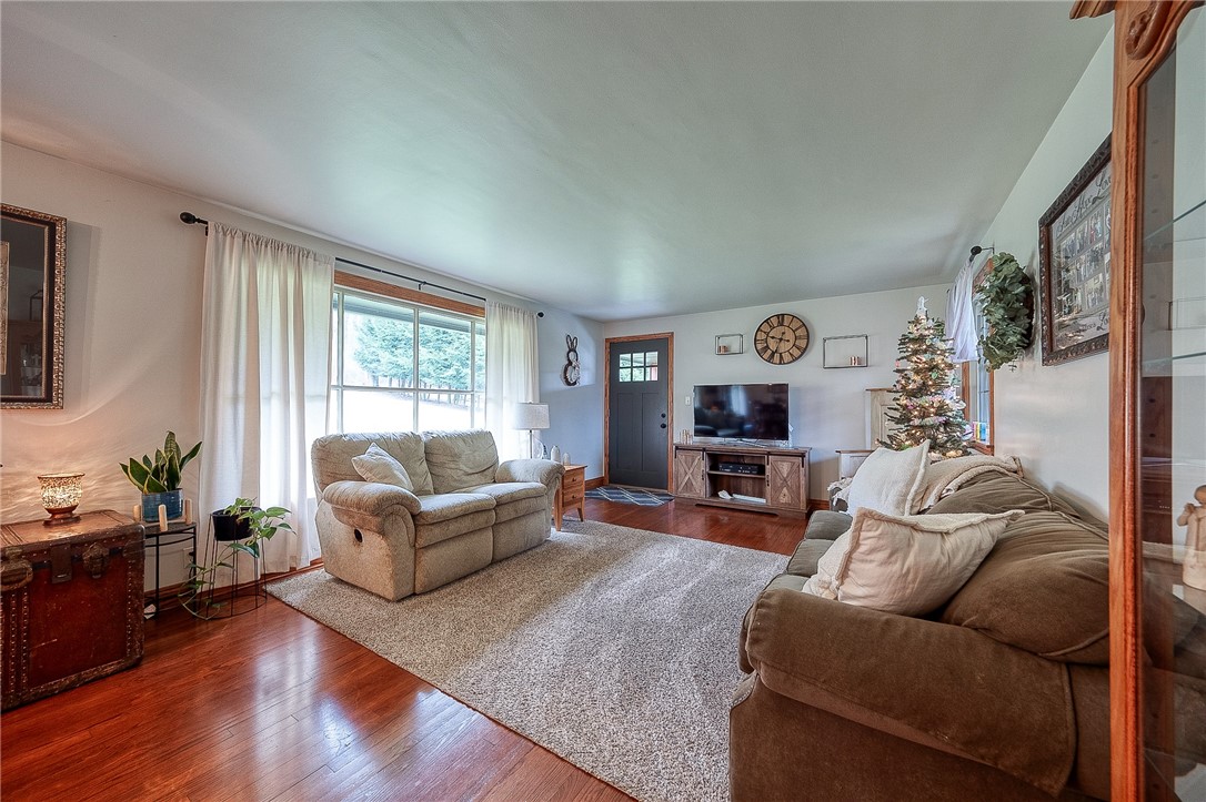 500 Maple Terrace Ter, East Brady, Pennsylvania image 6