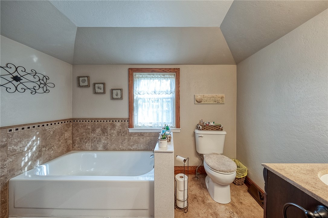 500 Maple Terrace Ter, East Brady, Pennsylvania image 21