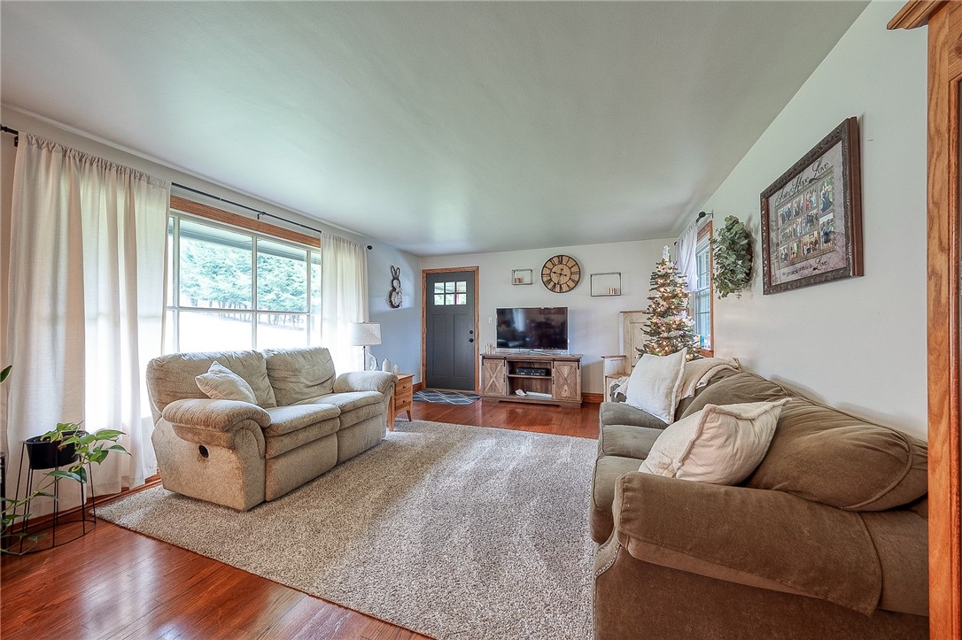 500 Maple Terrace Ter, East Brady, Pennsylvania image 5