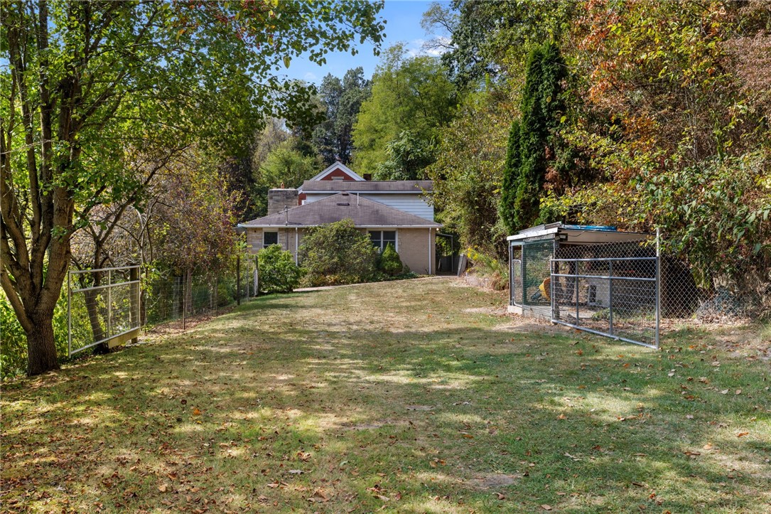 Aliquippa, Pennsylvania 15001, United States, 3 Bedrooms Bedrooms, ,3 BathroomsBathrooms,Residential,Contingent,215928