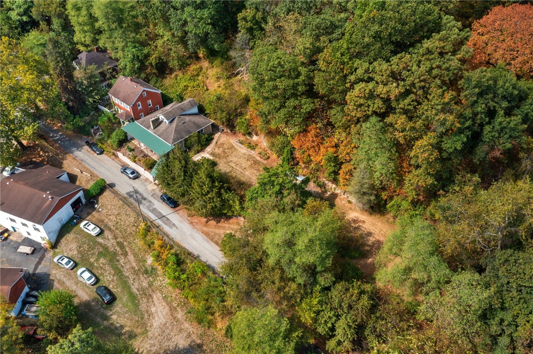 Aliquippa, Pennsylvania 15001, United States, 3 Bedrooms Bedrooms, ,3 BathroomsBathrooms,Residential,Contingent,215928