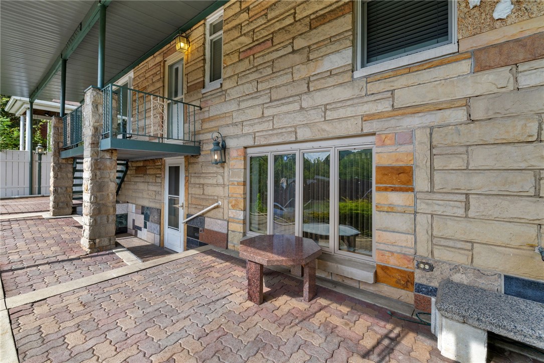 Aliquippa, Pennsylvania 15001, United States, 3 Bedrooms Bedrooms, ,3 BathroomsBathrooms,Residential,Contingent,215928