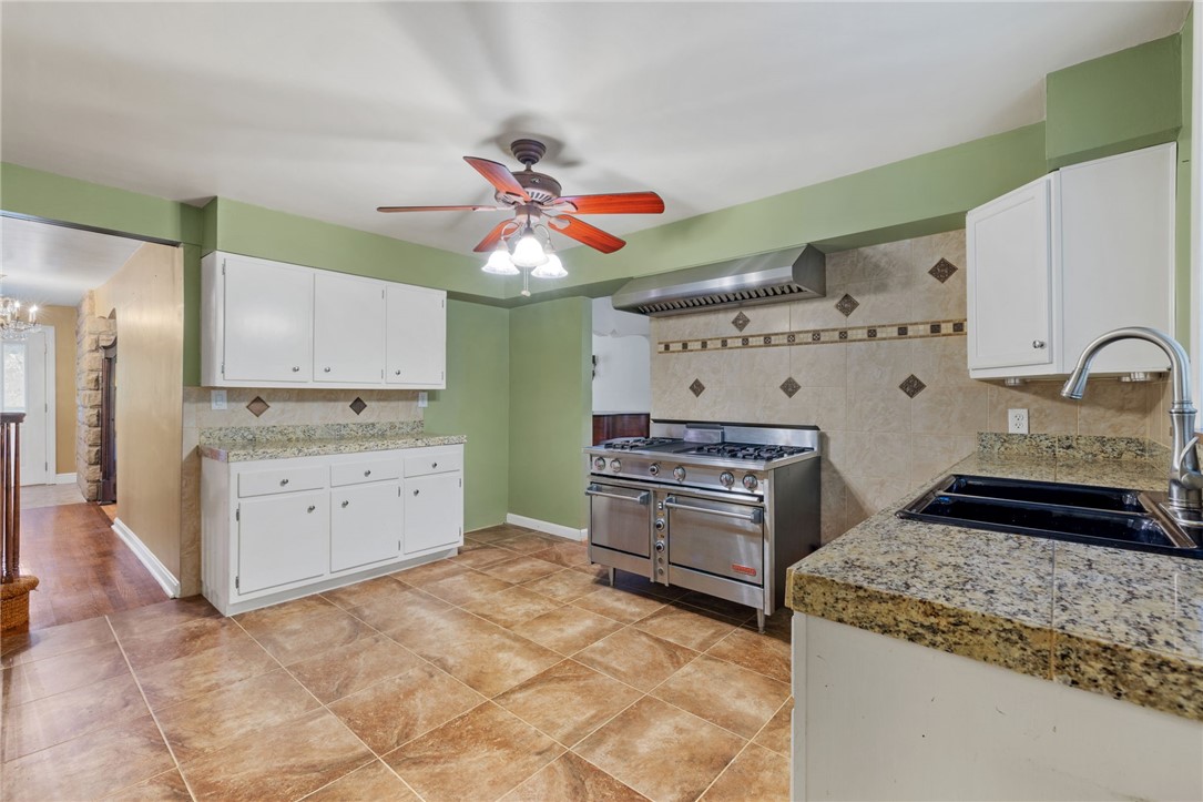 Aliquippa, Pennsylvania 15001, United States, 3 Bedrooms Bedrooms, ,3 BathroomsBathrooms,Residential,Contingent,215928