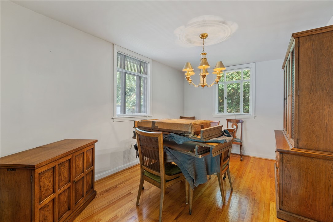 Aliquippa, Pennsylvania 15001, United States, 3 Bedrooms Bedrooms, ,3 BathroomsBathrooms,Residential,Contingent,215928