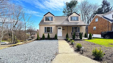 Photo of 140 Orchard Dr, Pittsburgh, PA 15235 (MLS # 1745089)