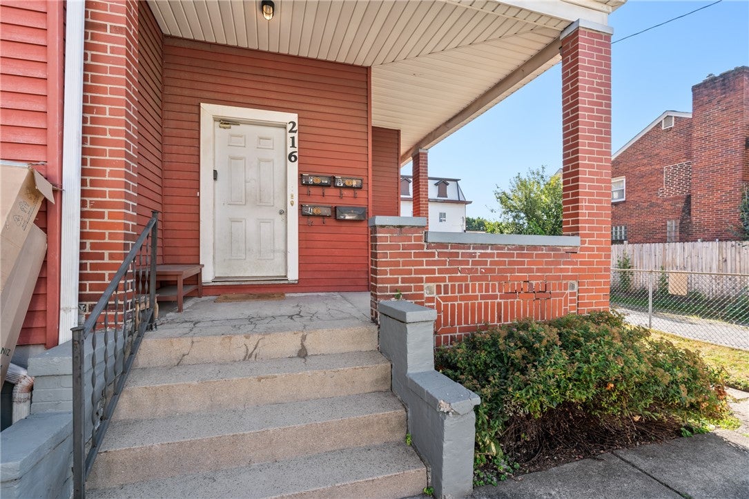 216 Clifton Ave
