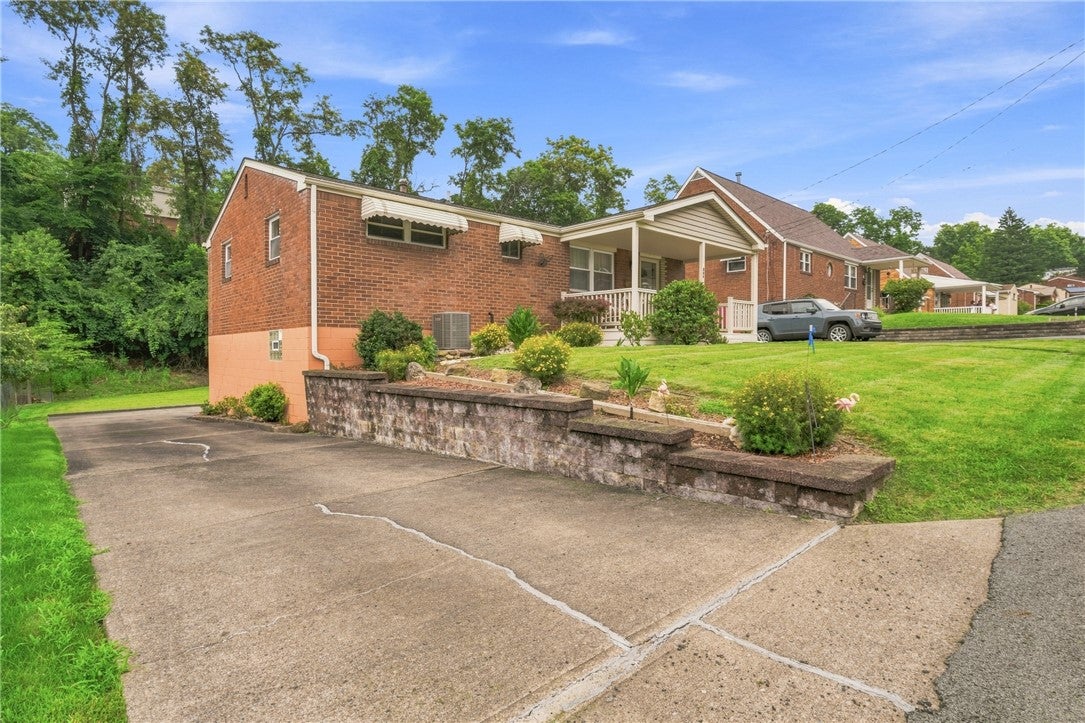 246 Northmont Dr