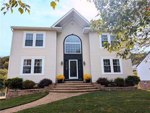 Photo of 120 Windsor Ct, Cranberry Twp, PA 16066 (MLS # 1736666)