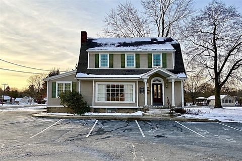 Photo of 3001 Wilmington Rd, New Castle, PA 16105 (MLS # 1736450)