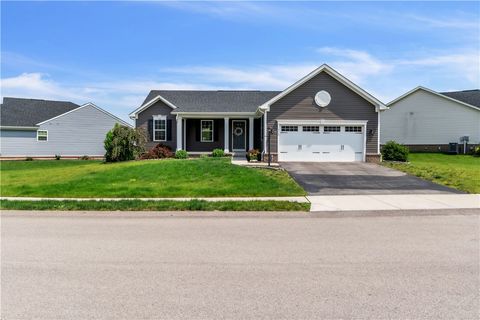 313 Camden Dr Lehigh Twp PA 16063