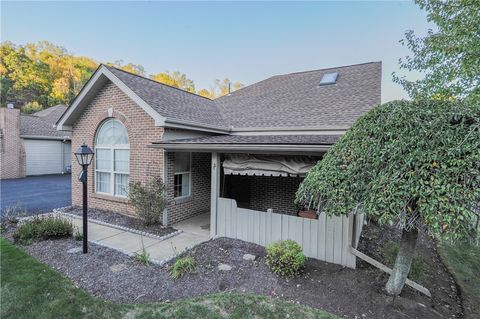Photo of 1467 Greenbriar Court Dr, South Park, PA 15129 (MLS # 1742450)