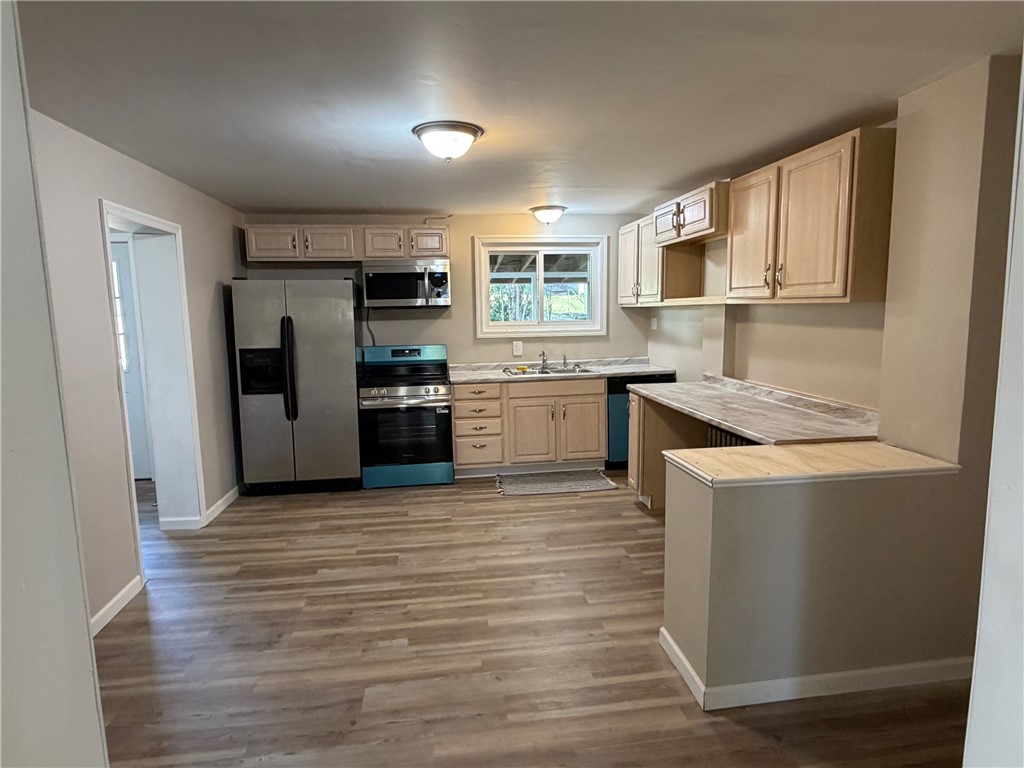 2009 Philadelphia Ave