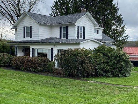 147 WARREN RD, FRANKLIN, PA 16323 - Image c911de1dcef8739745aaff3cf5dceefd/3108675601