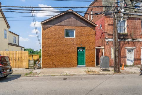 Photo for 1140 Brownsville Rd
