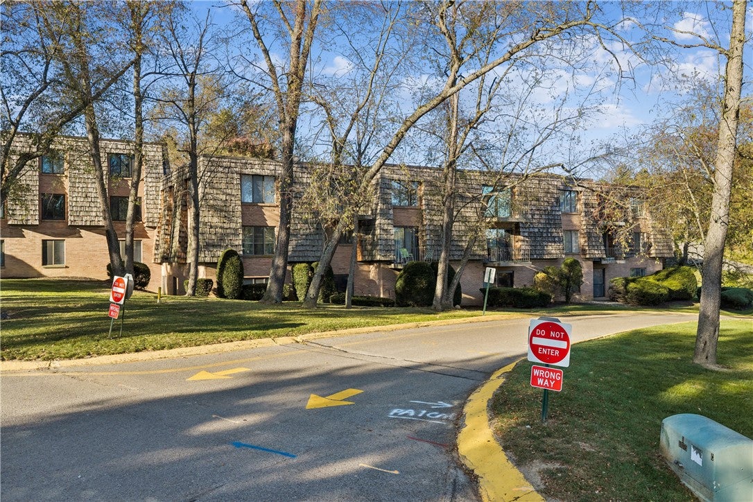1113 Forest Green Dr