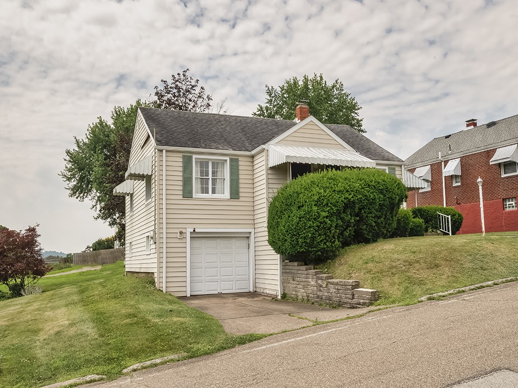 103 Warren Drive
