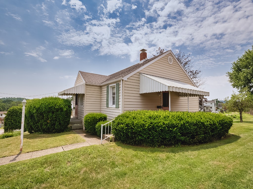 103 Warren Drive