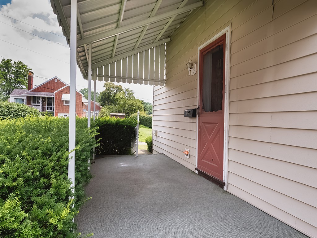 103 Warren Drive