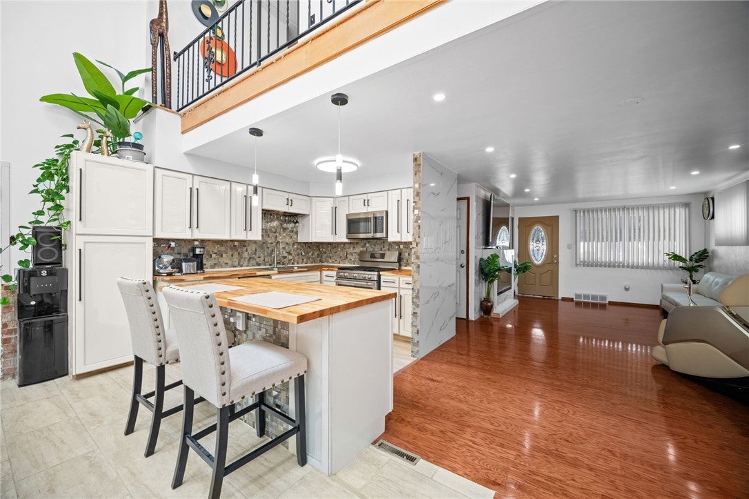 124 Broadcrest Dr