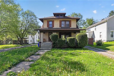 Photo of 122 W Main St, Greenville, PA 16125 (MLS # 1752201)