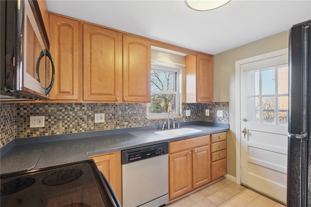 5373 Orchard Hill Drive Dr, Whitehall, Pennsylvania image 16