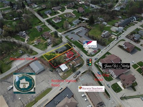 Photo of 221 Clay Pike, Irwin, PA 15642 (MLS # 1749624)