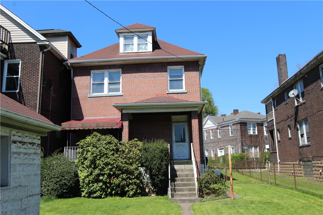 328 Center Street