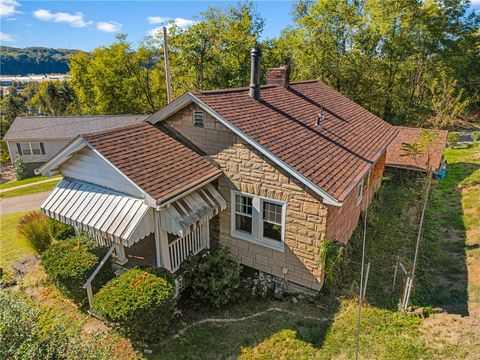 Photo of 239 Allison Ave, Pittsburgh, PA 15202 (MLS # 1726030)