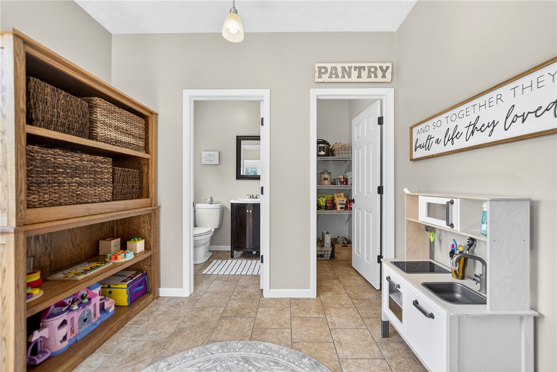 City Of Washington, Pennsylvania 15301, United States, 4 Bedrooms Bedrooms, ,3 BathroomsBathrooms,Residential,Active,179258