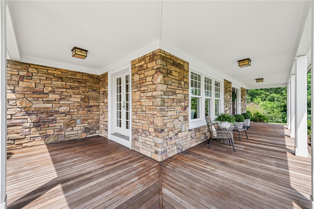 1153 LAURALYNN DRIVE
