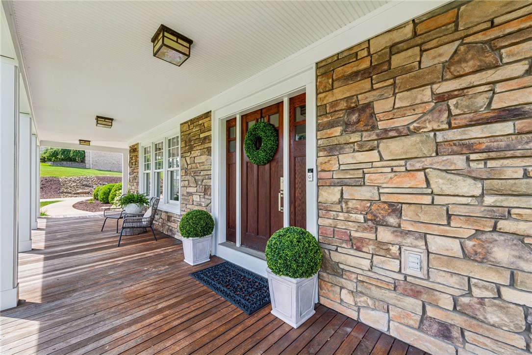 1153 LAURALYNN DRIVE
