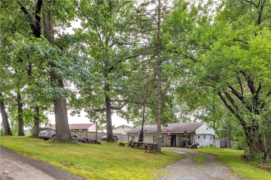125 Aiken Ln