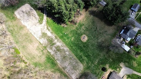 Photo of 10 Spruce Ave, Fredericktown, PA 15333 (MLS # 1748504)