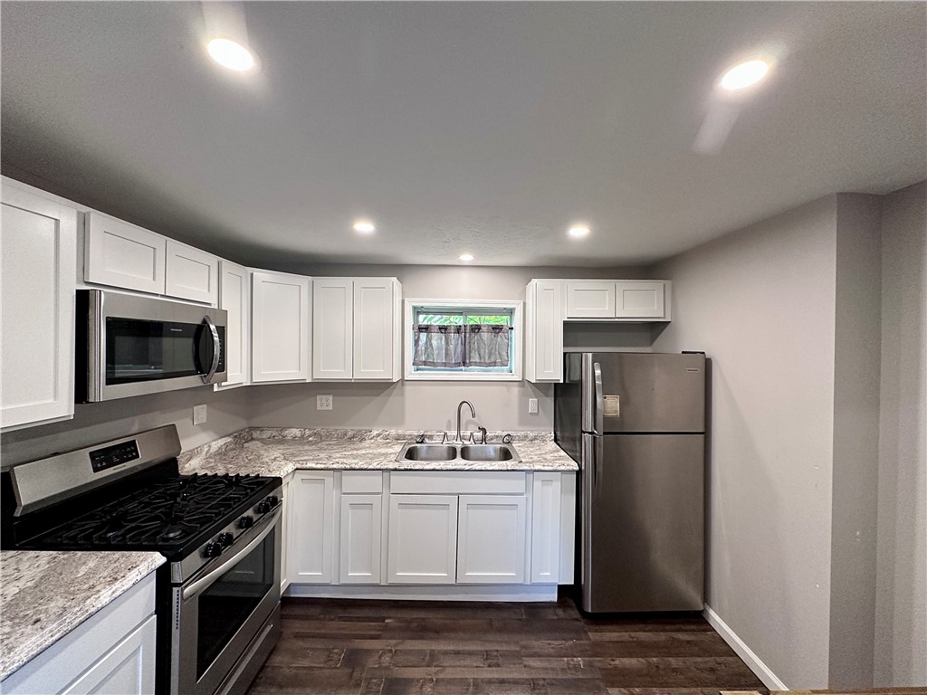 Shenango Twp, Pennsylvania 16101, United States, 3 Bedrooms Bedrooms, ,2 BathroomsBathrooms,Residential,Active,197221