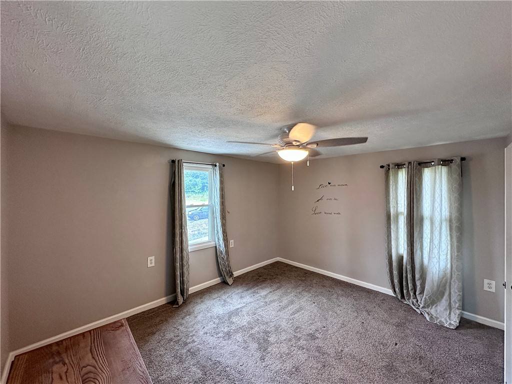 Shenango Twp, Pennsylvania 16101, United States, 3 Bedrooms Bedrooms, ,2 BathroomsBathrooms,Residential,Active,197221