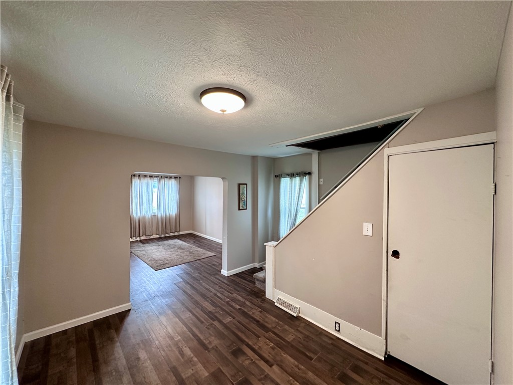 Shenango Twp, Pennsylvania 16101, United States, 3 Bedrooms Bedrooms, ,2 BathroomsBathrooms,Residential,Active,197221