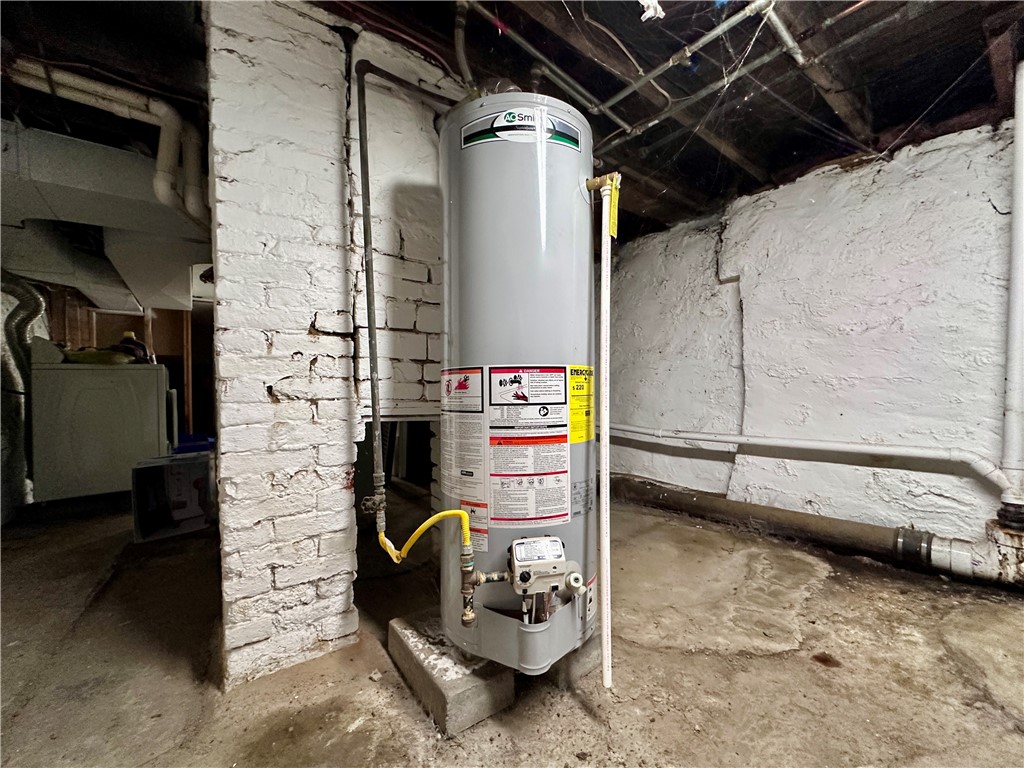 Shenango Twp, Pennsylvania 16101, United States, 3 Bedrooms Bedrooms, ,2 BathroomsBathrooms,Residential,Active,197221