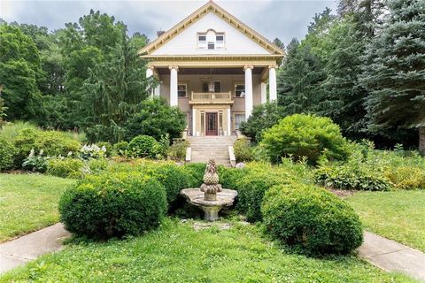 Photo of 160 E Adams St, Cochranton, PA 16314 (MLS # 1764202)