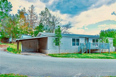 Photo of 201 Willie Ln, Export, PA 15632 (MLS # 1725363)