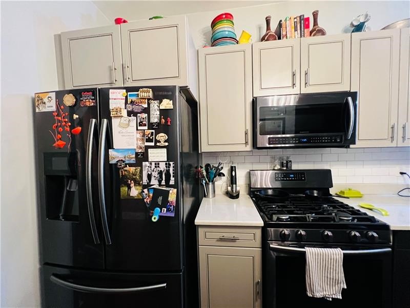 Lawrenceville, Pennsylvania 15201, United States, 3 Bedrooms Bedrooms, ,2 BathroomsBathrooms,Residential,Active,129798