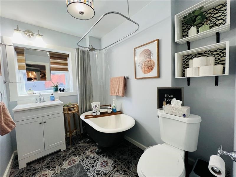 Lawrenceville, Pennsylvania 15201, United States, 3 Bedrooms Bedrooms, ,2 BathroomsBathrooms,Residential,Active,129798