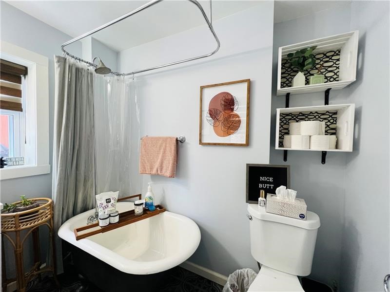 Lawrenceville, Pennsylvania 15201, United States, 3 Bedrooms Bedrooms, ,2 BathroomsBathrooms,Residential,Active,129798