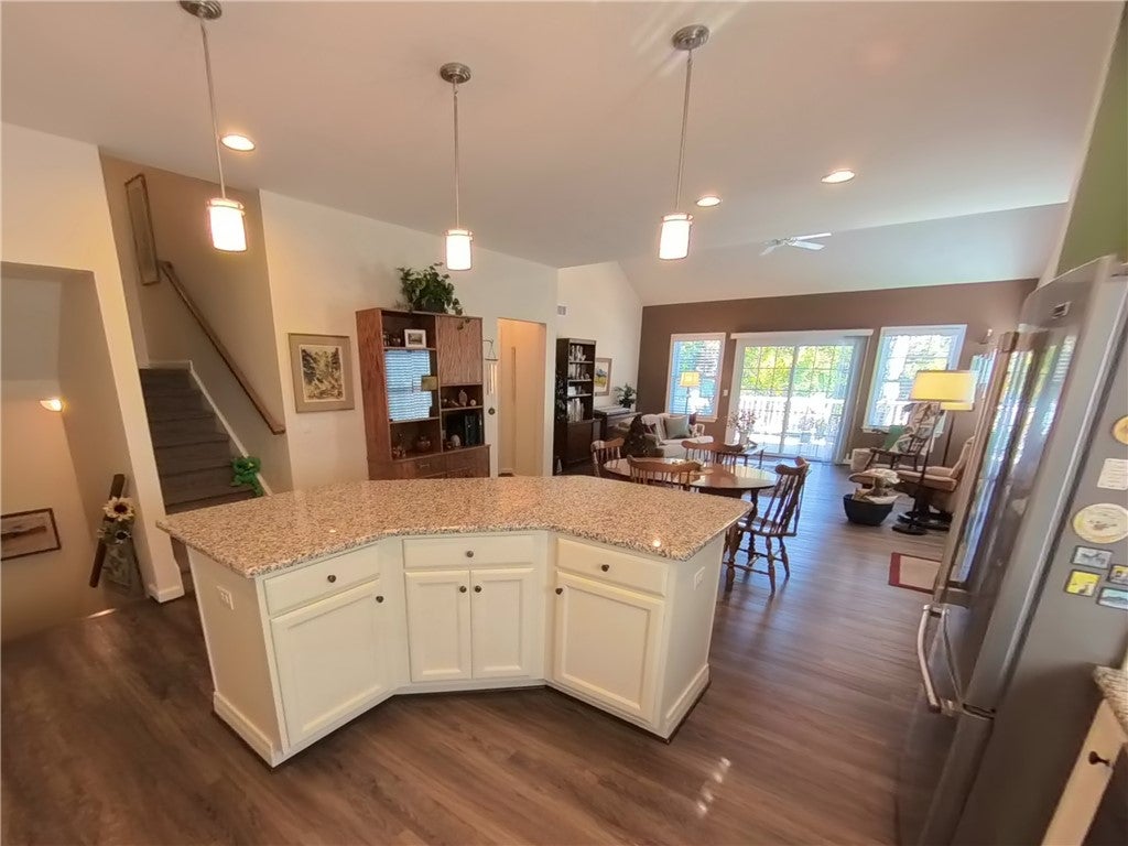 119 Summer Seat Ln